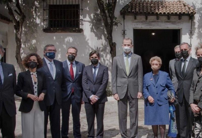Bodegas Barbadillo recibe la visita de su Majestad el Rey con motivo de su bicentenario 