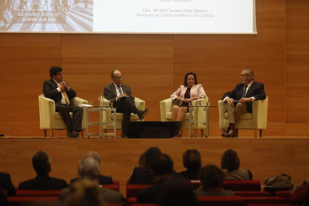 Mesa redonda "Córdoba empresarial, logística y salud"