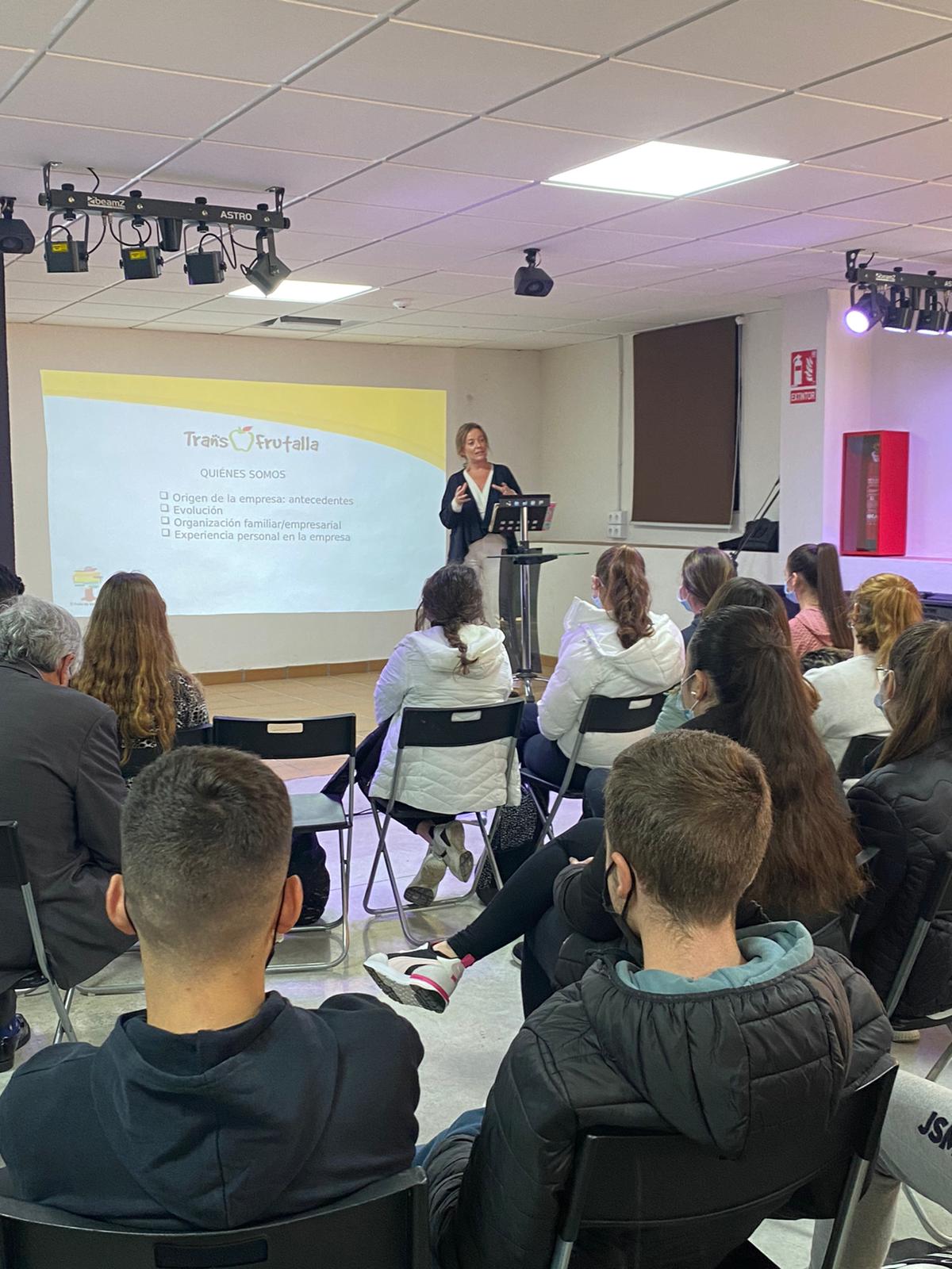 El programa “Innicia, Cultura Emprendedora” abre la primera edición del Proyecto “Empresa Familiar en las Aulas”