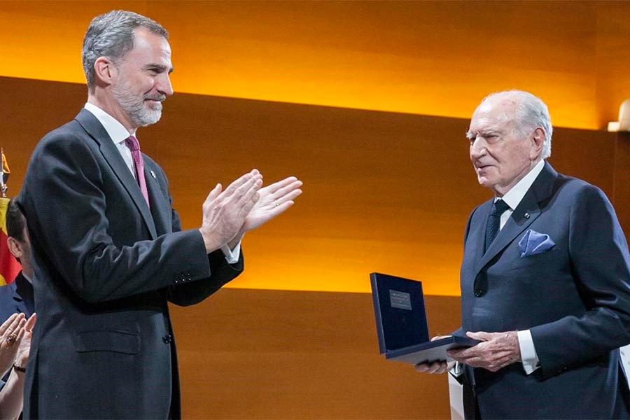 Reconocimiento a Mariano Puig